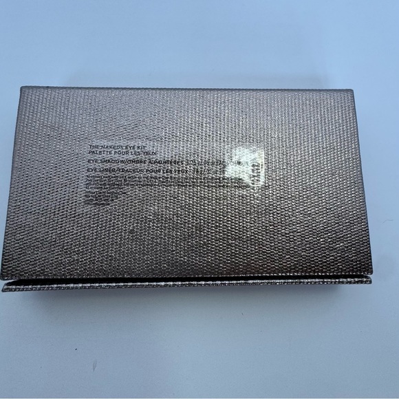Victoria’s Secret THE NAKEDS Eyeshadow Palette, brush & extreme black eye liner - Picture 5 of 6